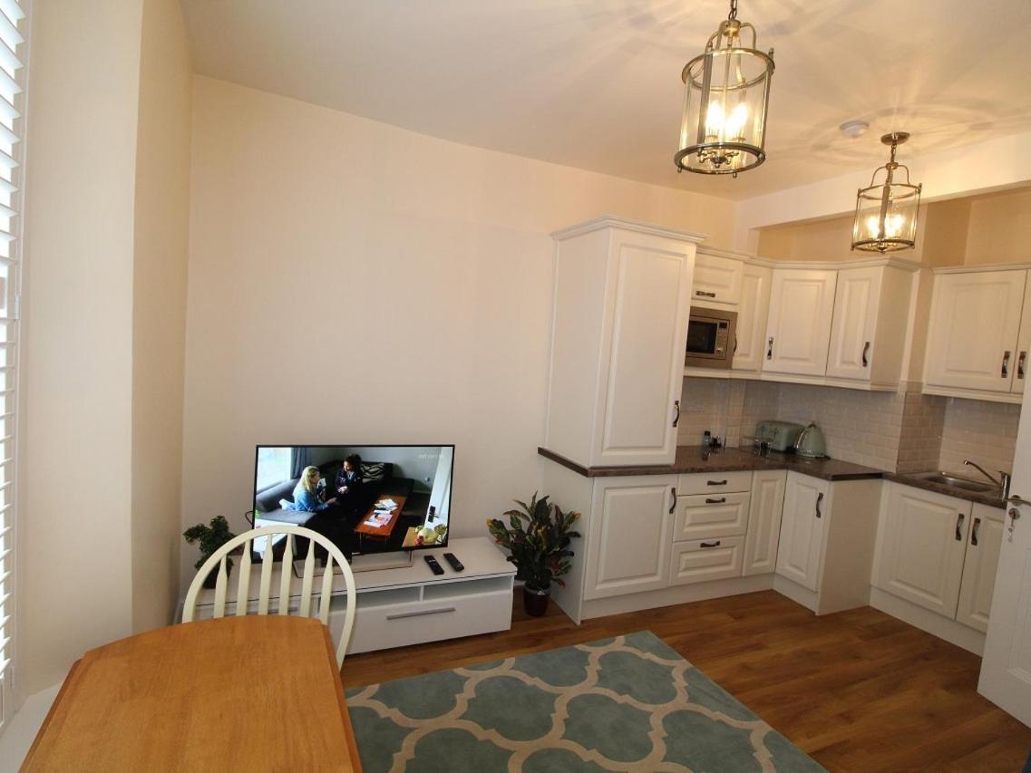 Апартаменты Garda House Кинсэйл Экстерьер фото